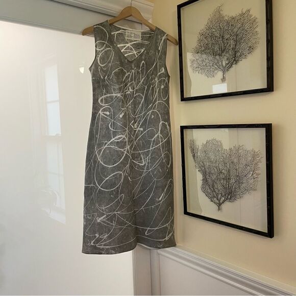 Lola Herrera Gray & White(w/slight sparkle)Dress - Picture 5 of 7